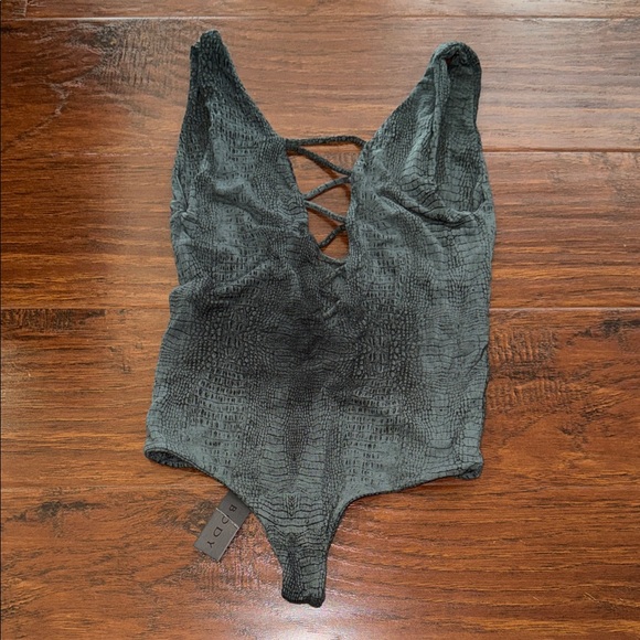 indah body Tops - Stylish Chic Bodysuit